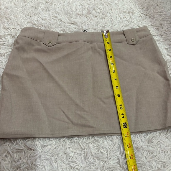 Pretty little thing shape stone woven micro mini skirt Tan size 6 - Picture 8 of 8